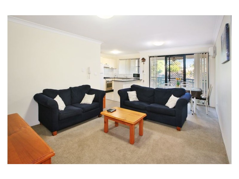 8/7-9 Torrens Street, Merrylands NSW 2160