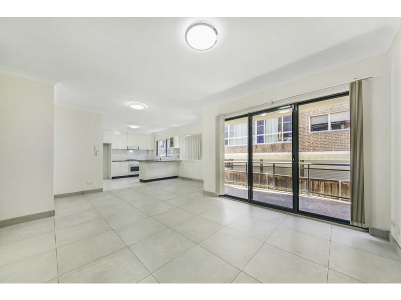 2/130 GOOD STREET, Harris Park NSW 2150