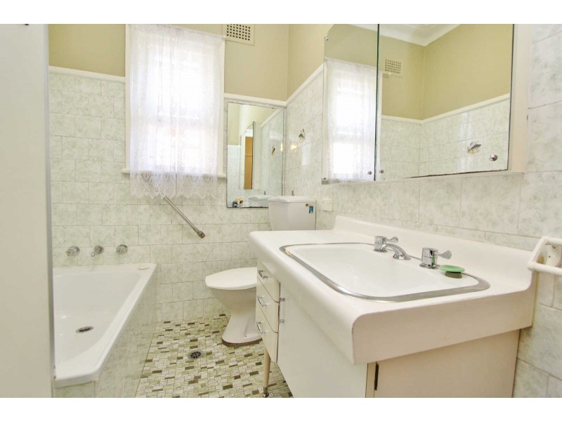 115 RICHMOND STREET, Merrylands NSW 2160