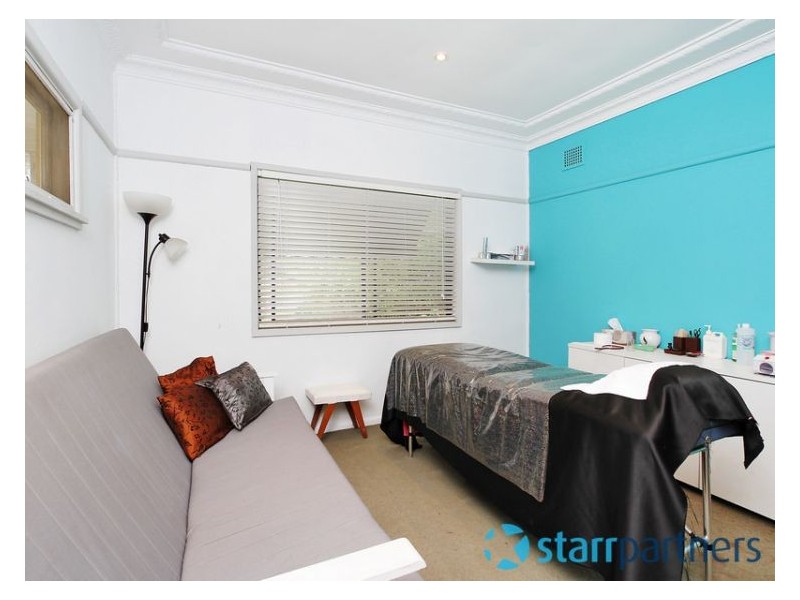 8 Bangor Street, Guildford NSW 2161