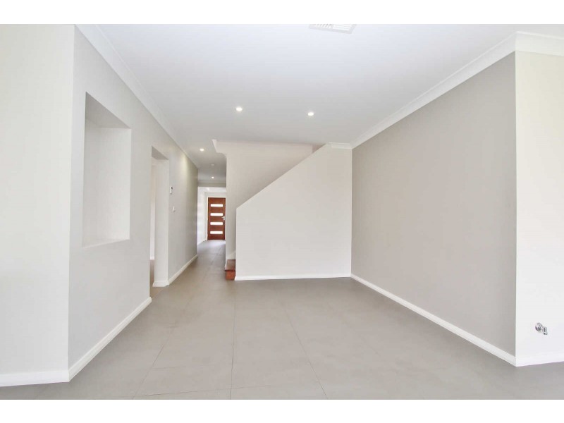 21 BURRAGA WAY, Pemulwuy NSW 2145