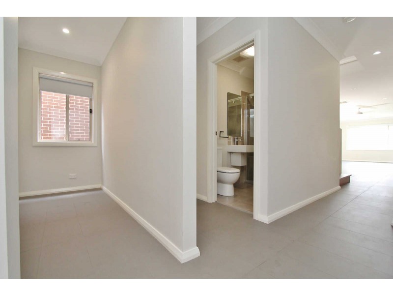 21 BURRAGA WAY, Pemulwuy NSW 2145