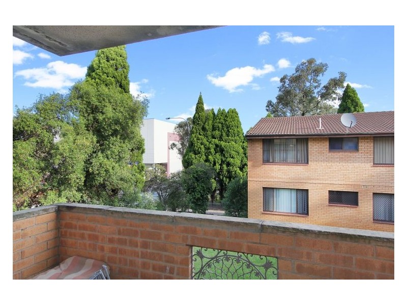 14/28 Treves Street, Merrylands NSW 2160