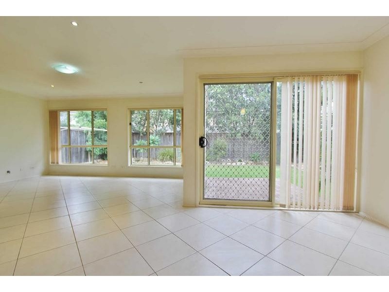 10 BISHOP AVENUE, Pemulwuy NSW 2145