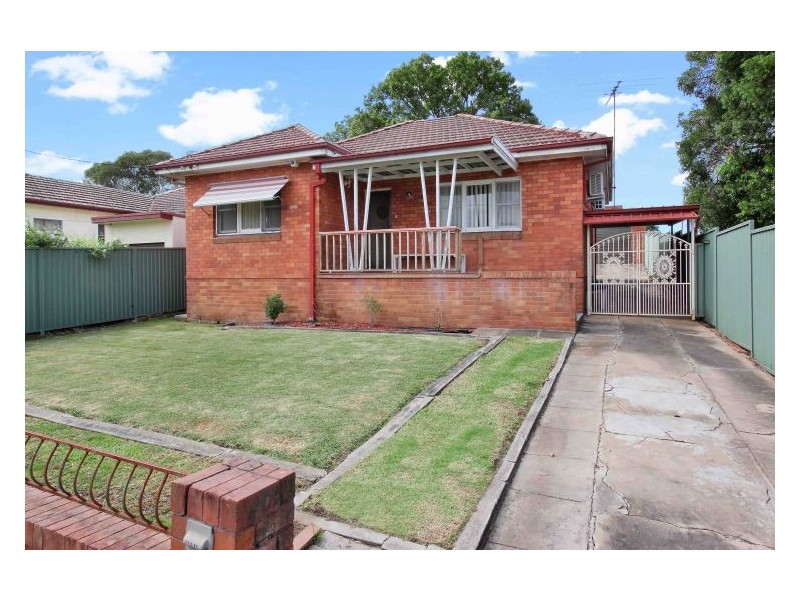 9 Brooks Street, Guildford NSW 2161