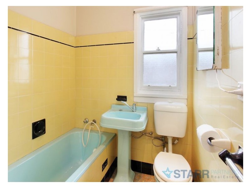 9 Brooks Street, Guildford NSW 2161