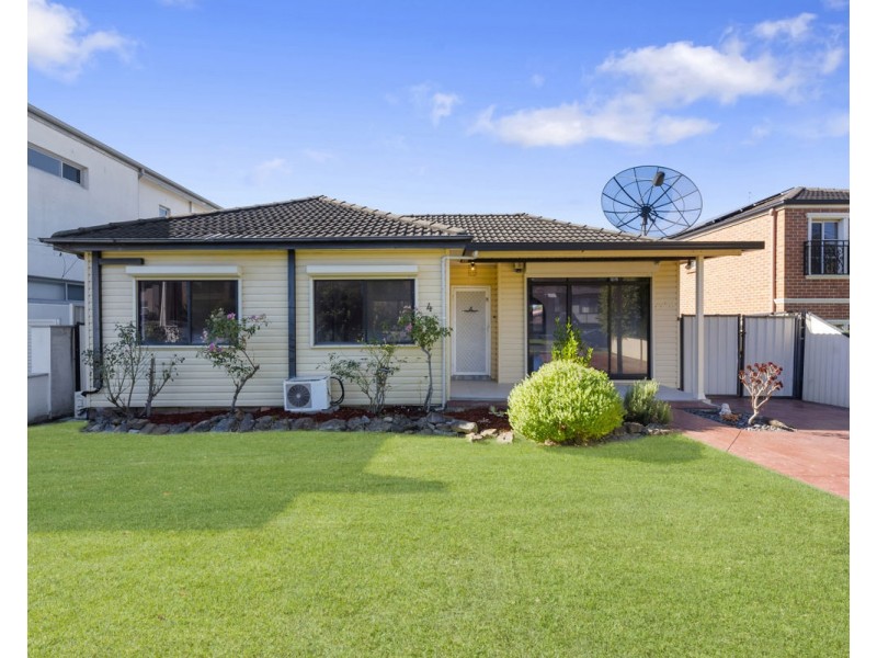 4 Valda Street, Merrylands NSW 2160