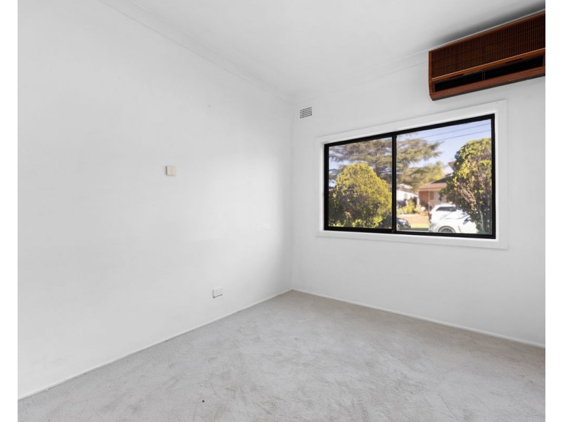 4 Valda Street, Merrylands NSW 2160