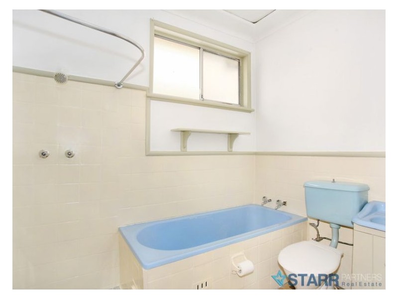 15 Newton Street, Guildford NSW 2161