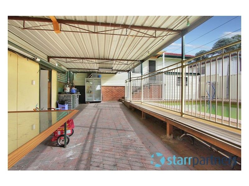 8 Braeside Road, Greystanes NSW 2145