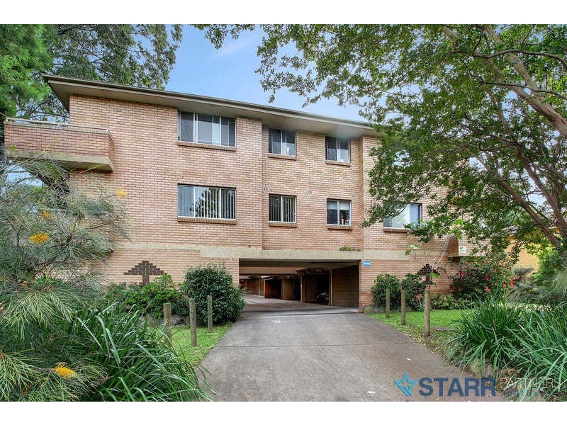 06/03 KANE STREET *OWNER MOVING IN*, Guildford NSW 2161