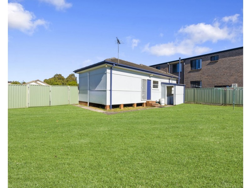 71 Desmond Street, Merrylands NSW 2160