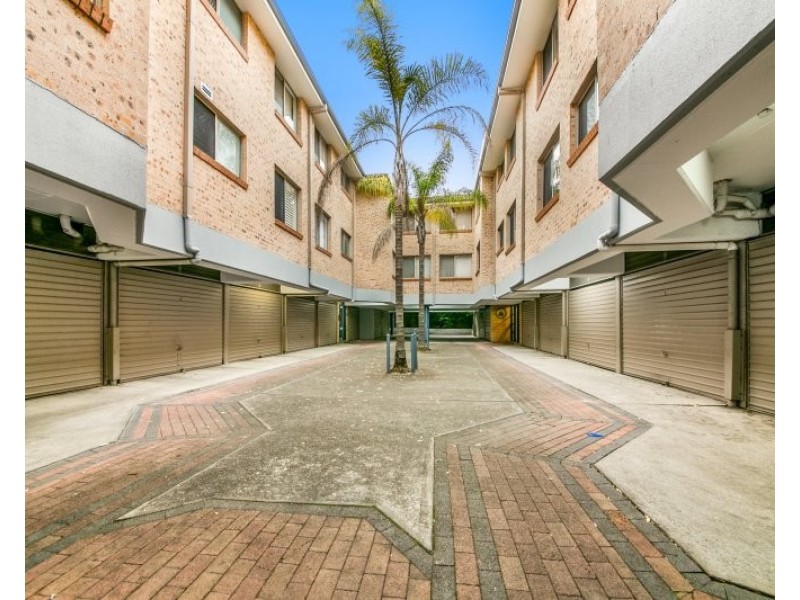 11/31 Oxford St, Merrylands NSW 2160