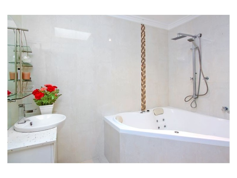 13 Cooma Road, Greystanes NSW 2145