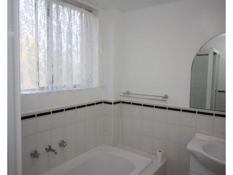 08/237 TARGO ROAD, Toongabbie NSW 2146