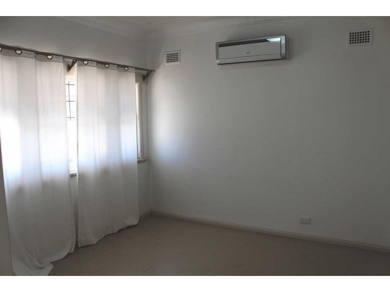 321 CLYDE STREET, Granville NSW 2142