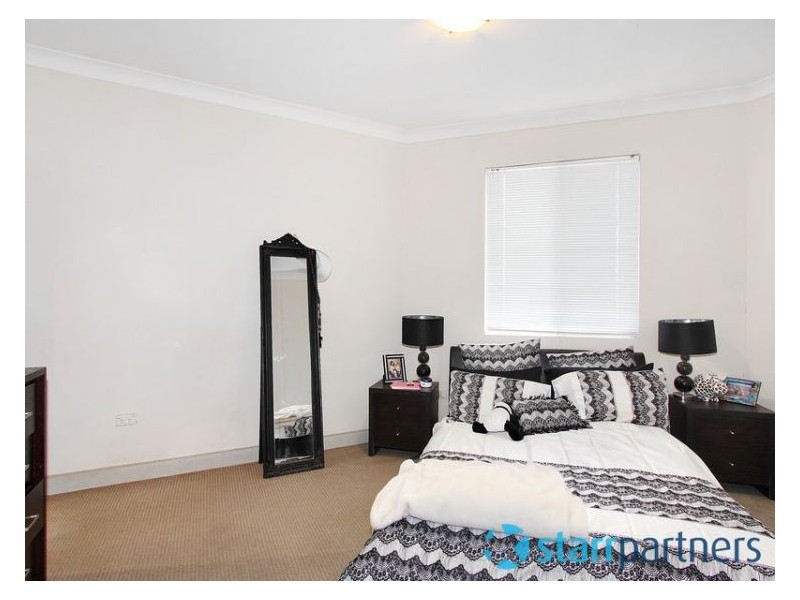 4/22-24a Parkside Lane, Westmead NSW 2145