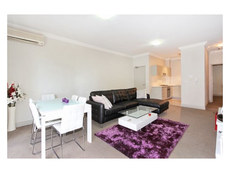 4/22-24a Parkside Lane, Westmead NSW 2145