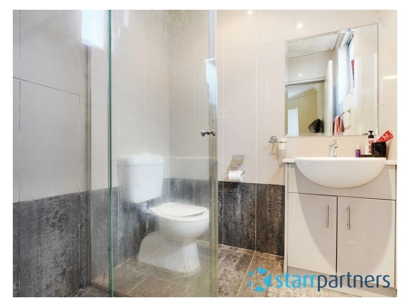 4/22-24a Parkside Lane, Westmead NSW 2145