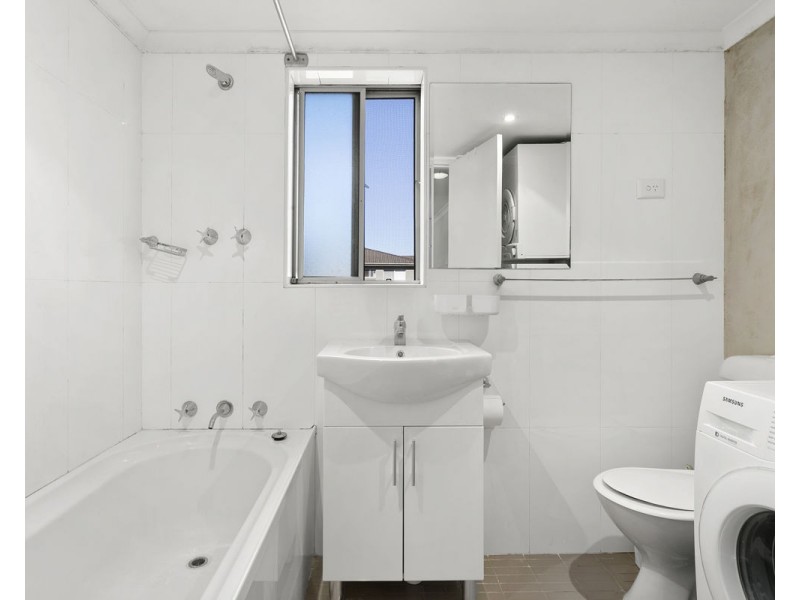 19/18-24 Oxford Street, Merrylands NSW 2160