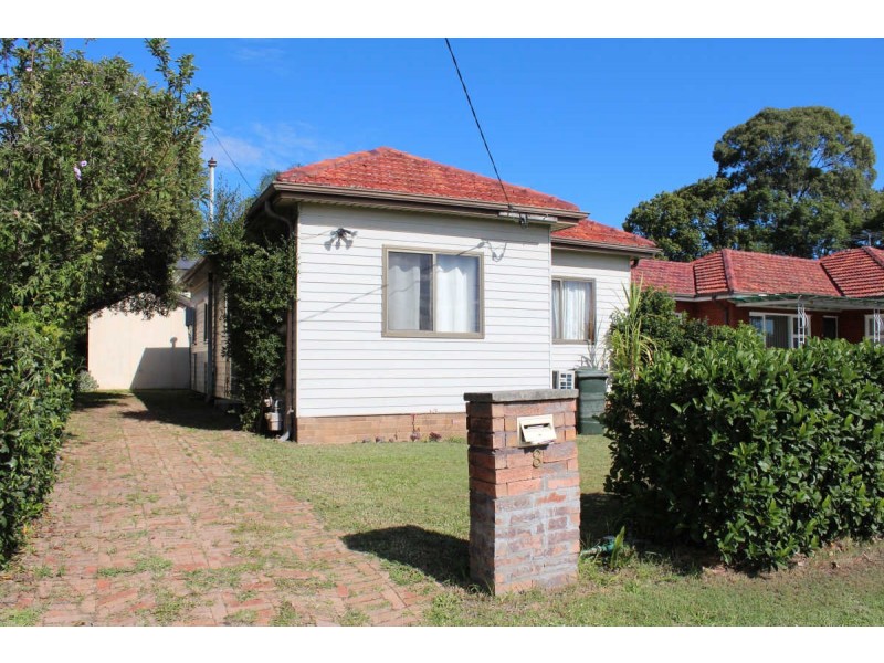 8 WANDA STREET, Merrylands NSW 2160