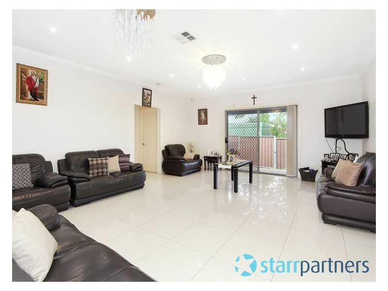 18 Cecil Street, Guildford NSW 2161