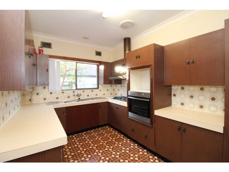 50 MOREE AVENUE, Westmead NSW 2145