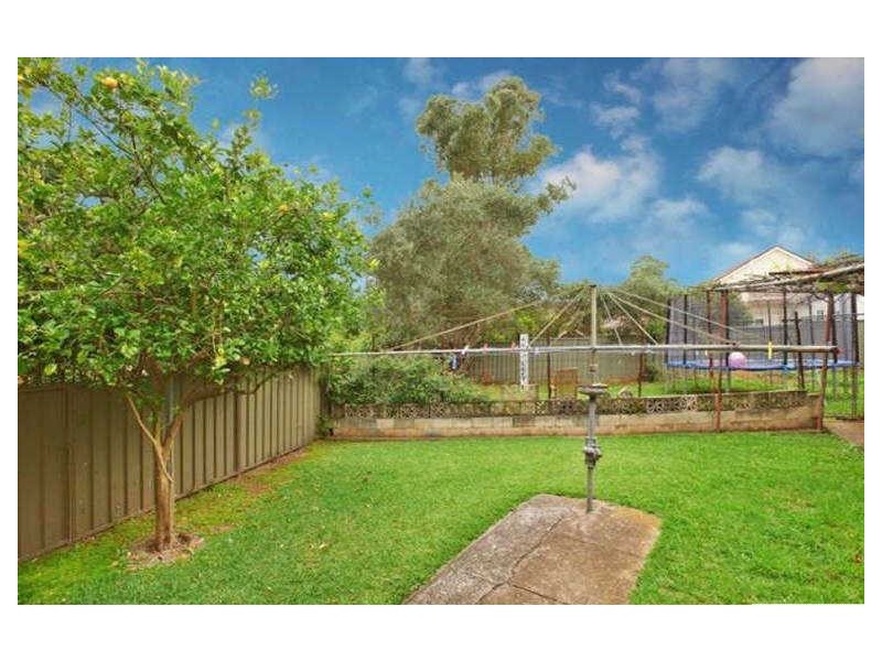 50 MOREE AVENUE, Westmead NSW 2145