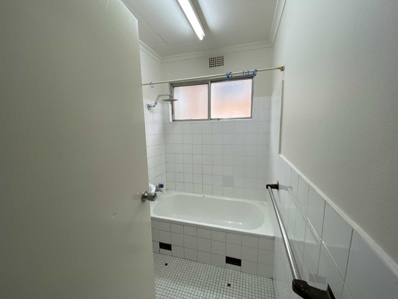 13/34 ADDLESTONE ROAD, Merrylands NSW 2160