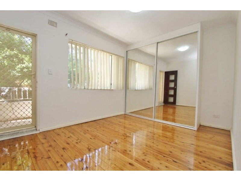 2/22 SHEFFIELD STREET, Merrylands NSW 2160