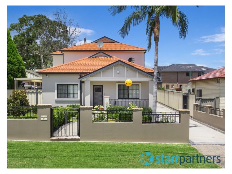 18 Rhodes Avenue, Guildford NSW 2161