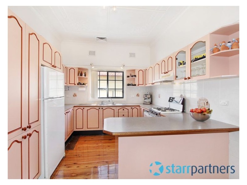 18 Rhodes Avenue, Guildford NSW 2161