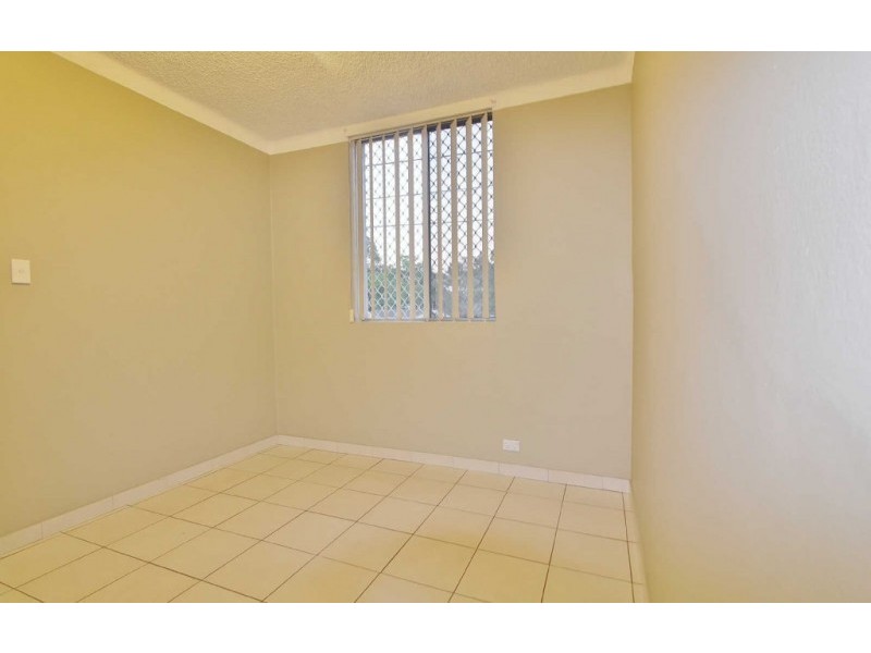 02/32 PATON STREET, Merrylands NSW 2160