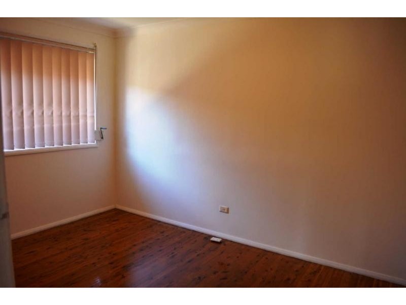 121 CHIFLEY STREET, Smithfield NSW 2164