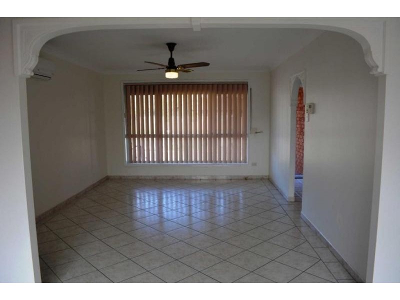 121 CHIFLEY STREET, Smithfield NSW 2164