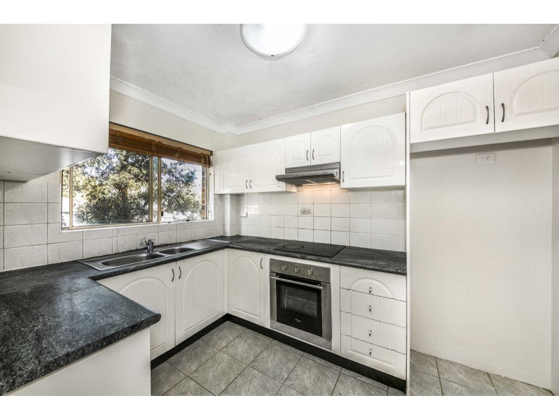 01/30 MILITARY RD, Merrylands NSW 2160