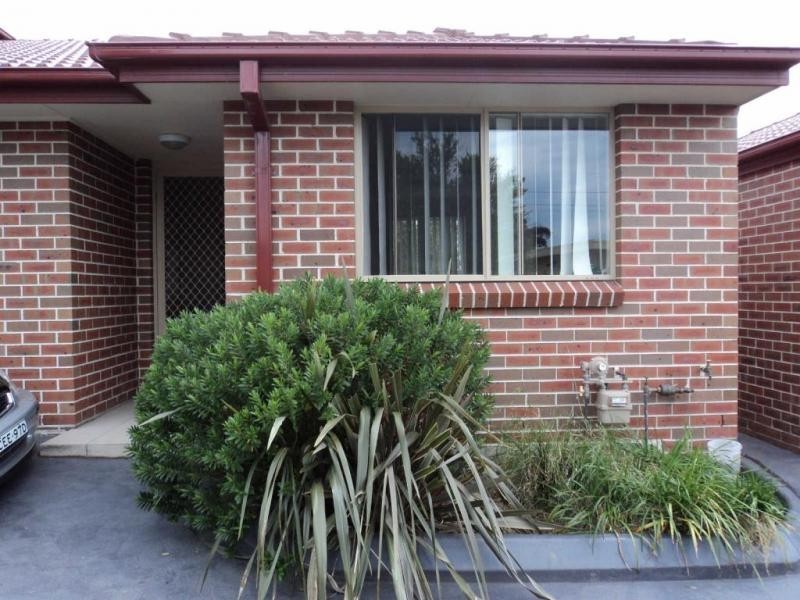 02/112 FAIRFIELD ROAD, Guildford NSW 2161