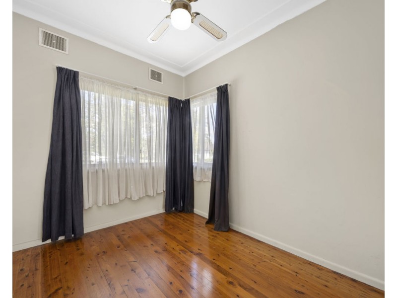 8 Dell Street, Woodpark NSW 2164