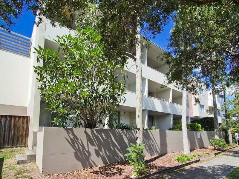 15/2 LYDBROOK STREET, Westmead NSW 2145