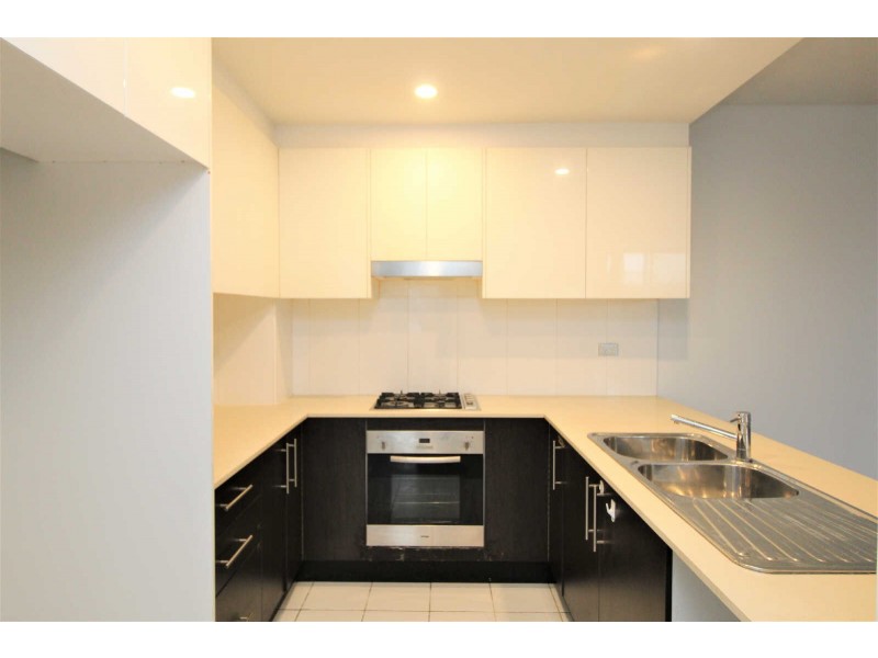 15/28 BRICKWORKS DRIVE, Holroyd NSW 2142