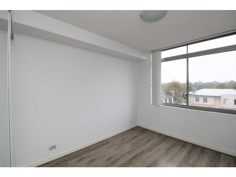 15/28 BRICKWORKS DRIVE, Holroyd NSW 2142