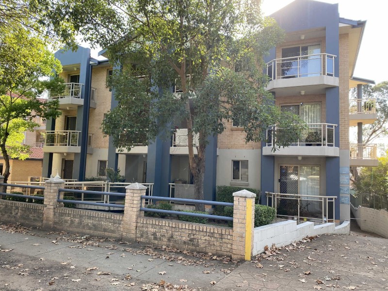 17/30 MEMORIAL AVENUE, Merrylands NSW 2160