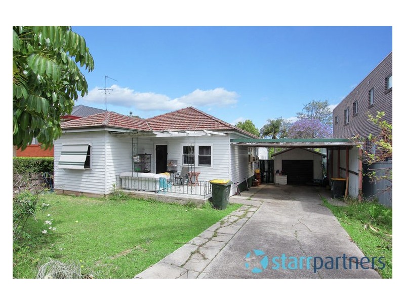 8 Henson Street, Merrylands NSW 2160