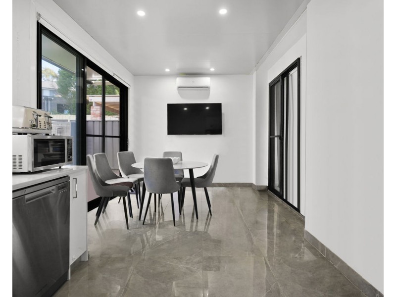 42b Albert Street, Guildford NSW 2161