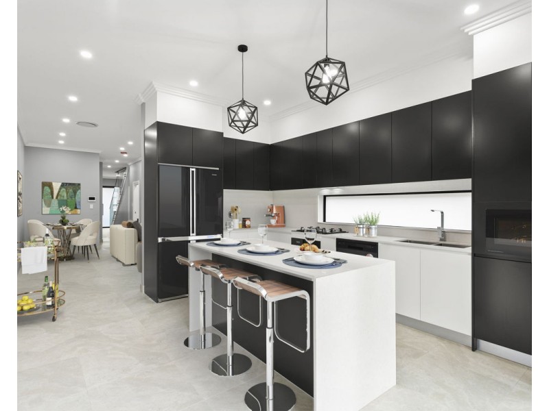 4 Brewer Crescent, South Wentworthville NSW 2145