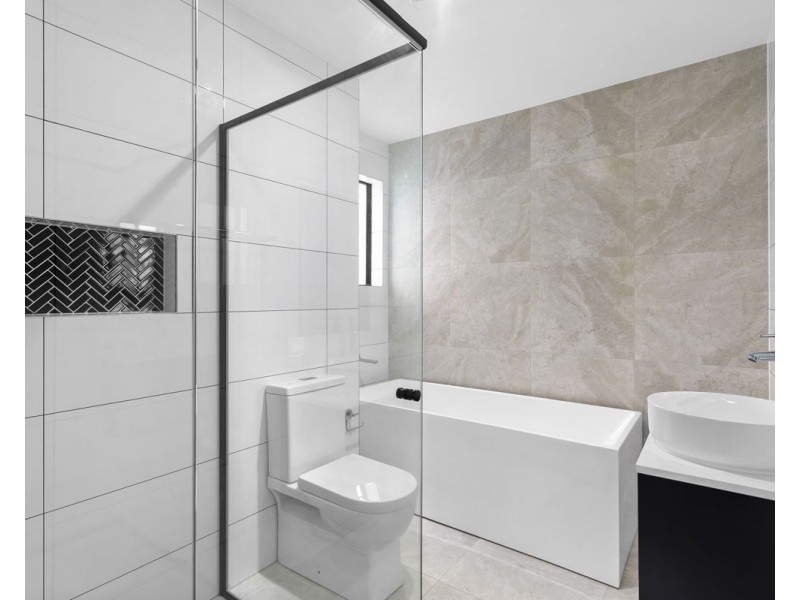 4 Brewer Crescent, South Wentworthville NSW 2145