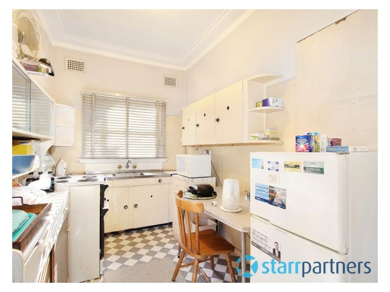 8 Warnock Street, Guildford NSW 2161