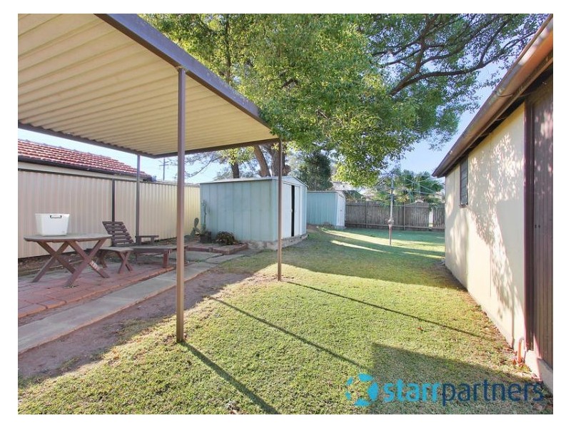 8 Warnock Street, Guildford NSW 2161