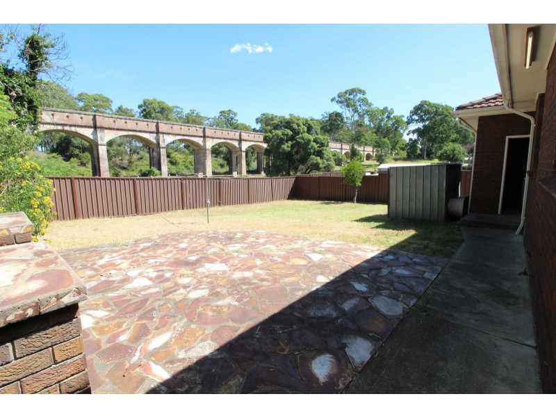 32 Bolaro Avemue, Greystanes NSW 2145