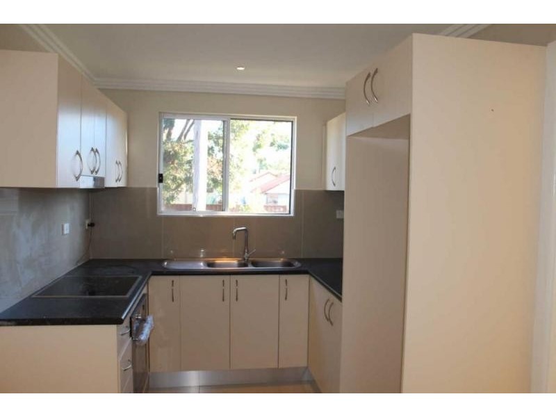 9A BARRETT, Guildford NSW 2161